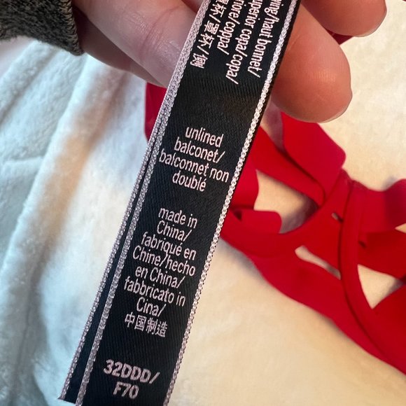 Victorias Secret Luxe Demi Strappy Bandage Cage Bra in red size 32DDD/F NWT - Picture 9 of 11